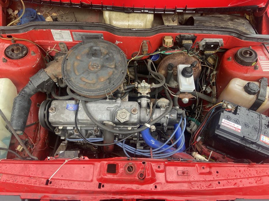 Продаю машину срочно все вопросы по телефону