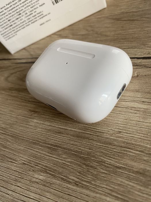 AirPods Pro навушники