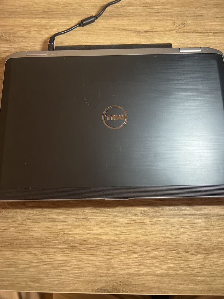 Laptop Dell Latitude E6520 – i7 / 8 GB RAM / NVIDIA / Windows 10