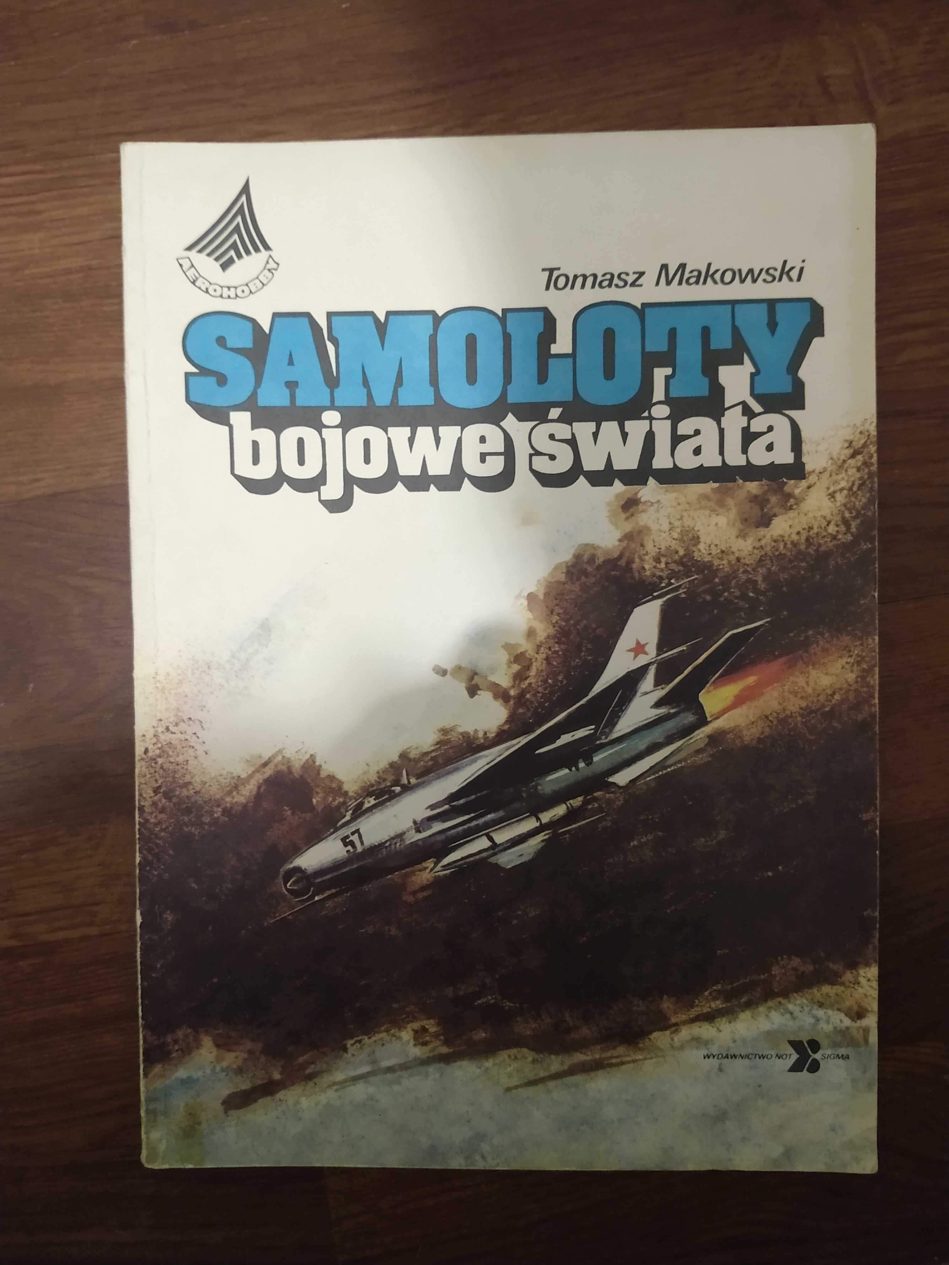 Książka "Samoloty bojowe świata"   IDEAŁ