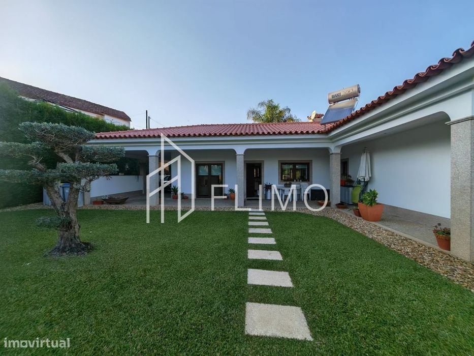 Magnifica Moradia T3 em Escapães