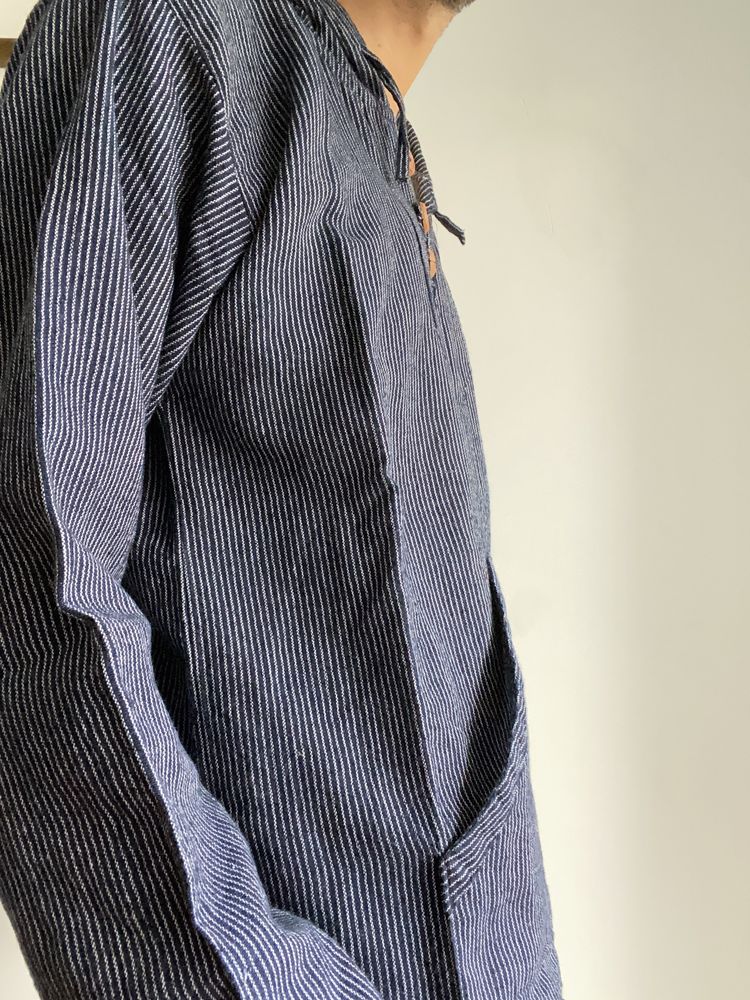 Camisola capuz azul