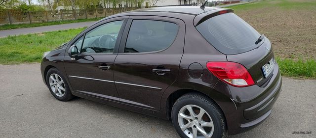 Peugeot 207 silnik 1.4