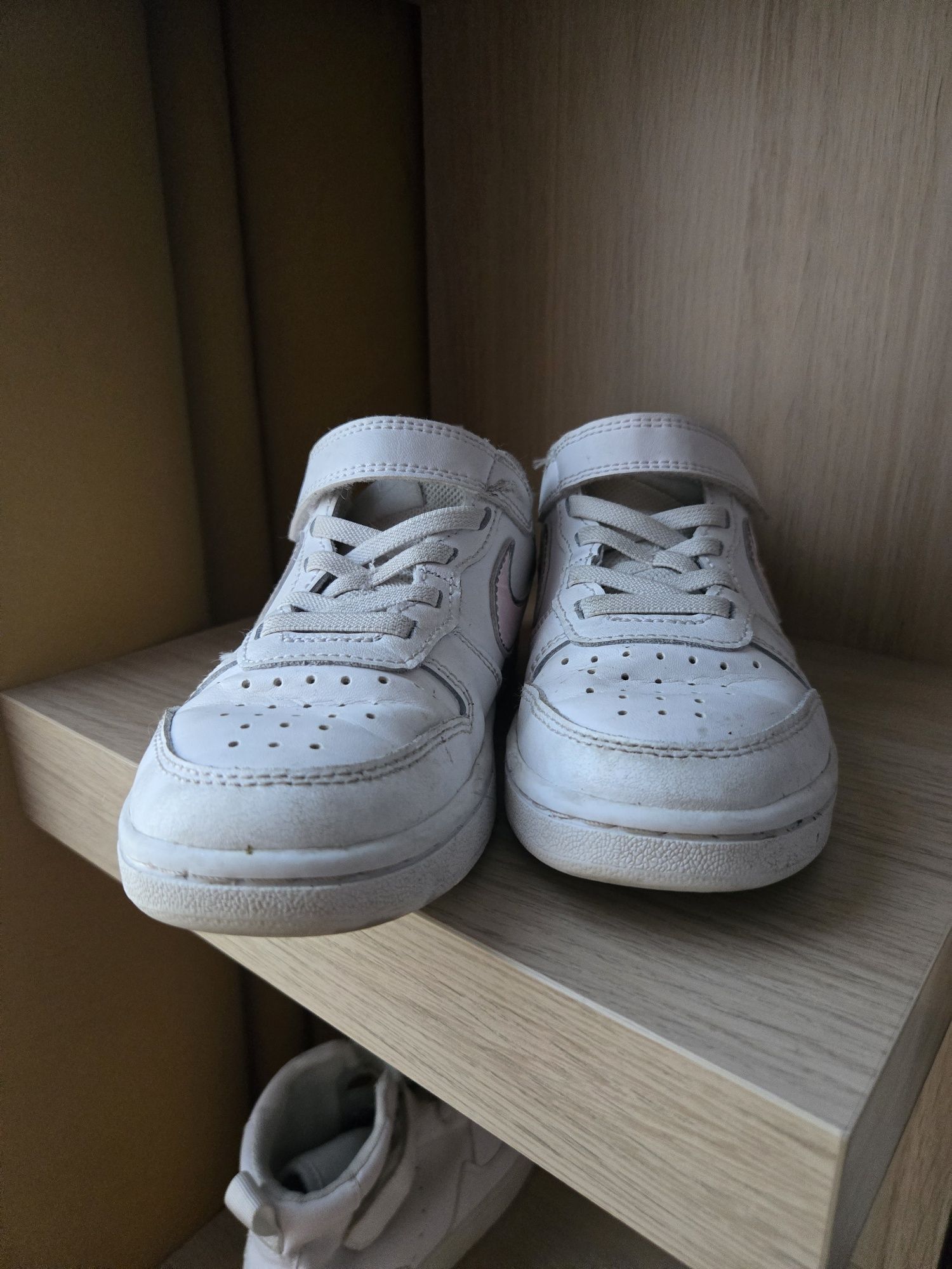 Buciki Nike 31 białe