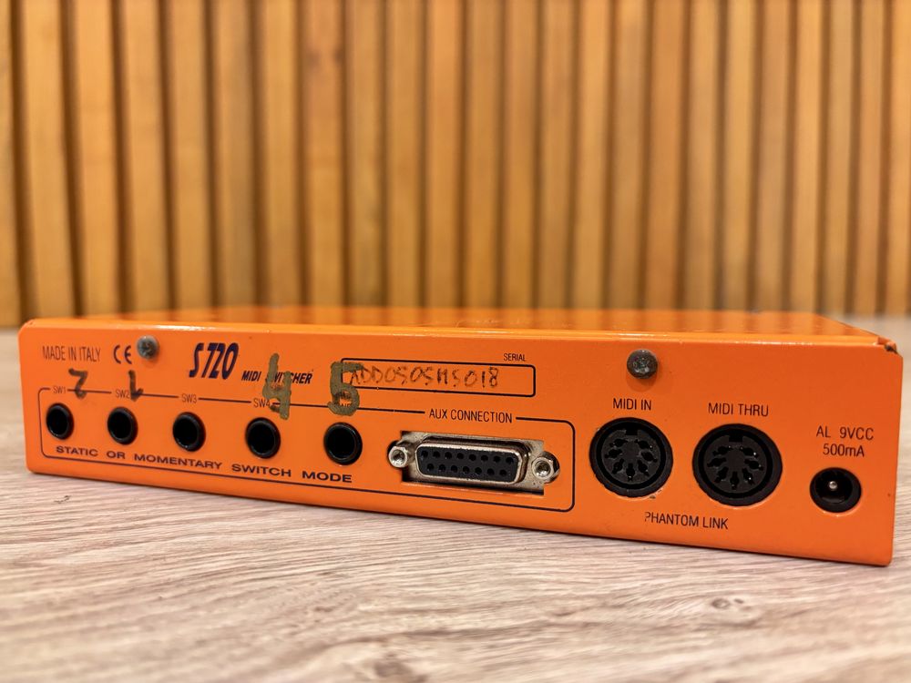 Comutador MIDI múltiplo