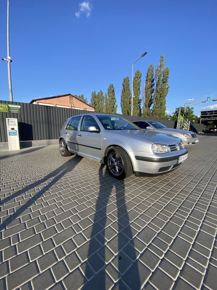 Продам авто GOLF