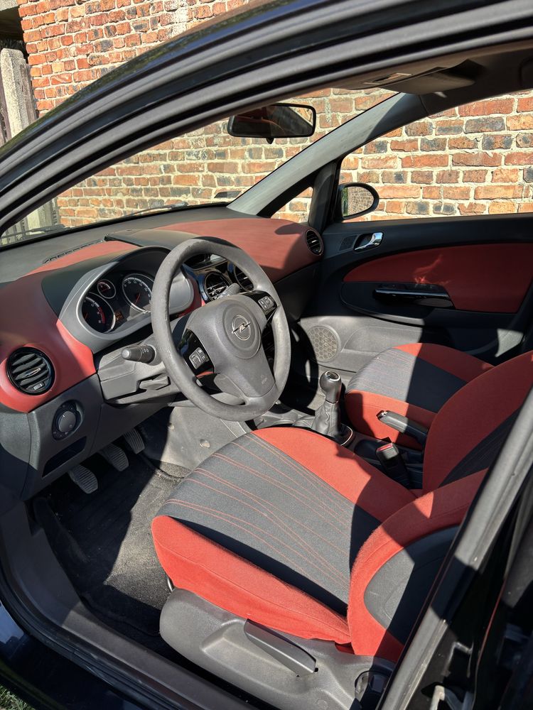 Opel Corsa D 2008 rok