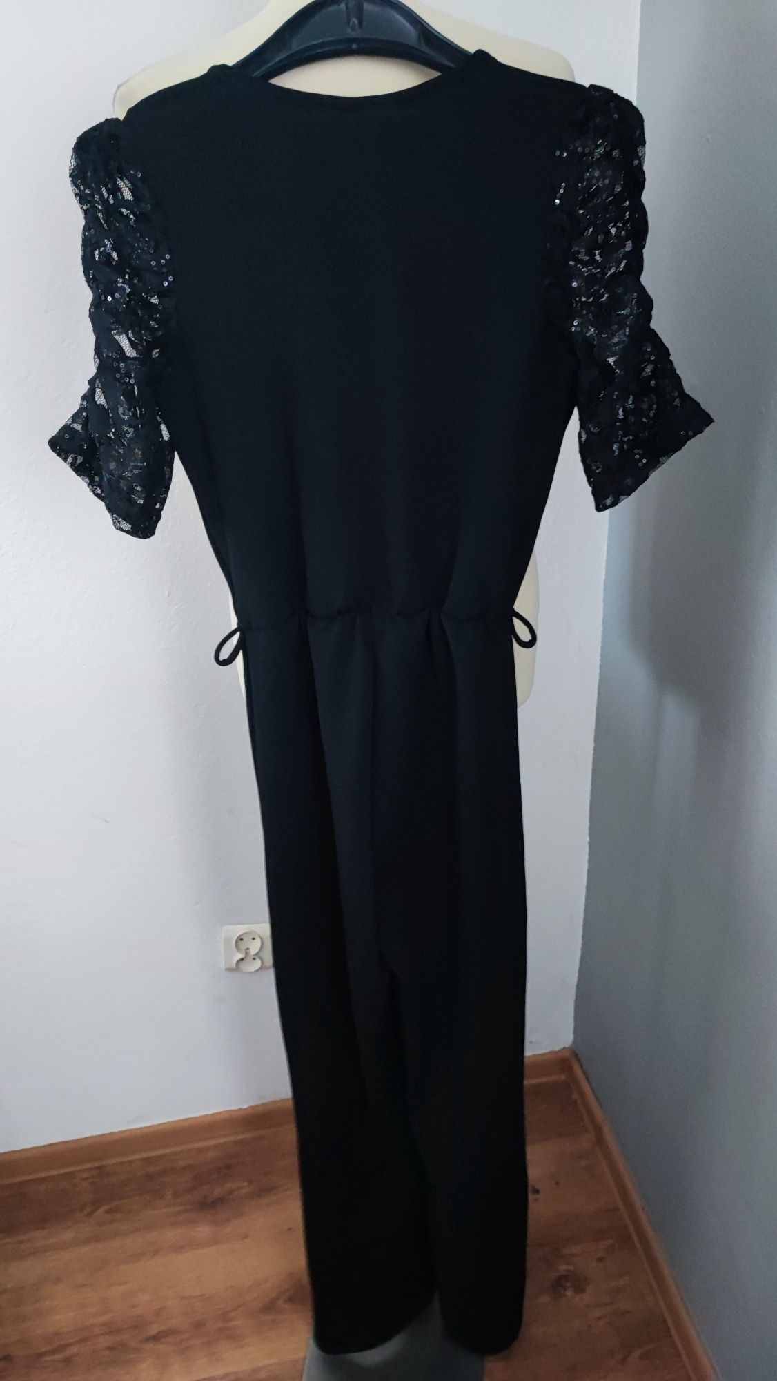 Kombinezon elegancki, 15zł, rozmiar 32/34, Bodyflirt, poliester i elas