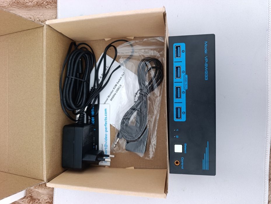 KVM-перемикач 8K  60Hz DisplayPort