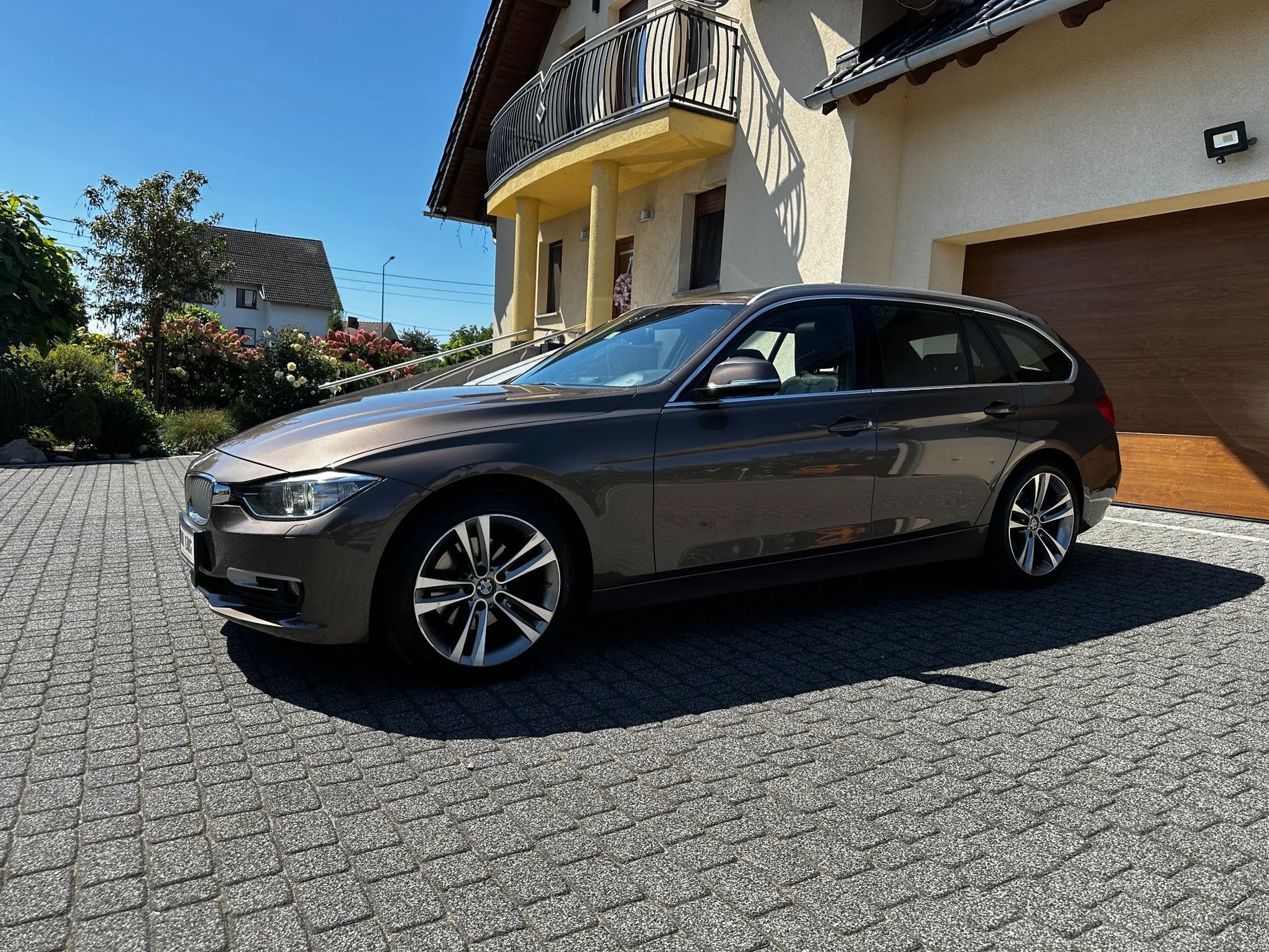 BMW Seria 3 wszyscy_asystenci*ACC*head_up*panorama*HARMAN_KARDON*KEYLESS*BEZWYPADK
