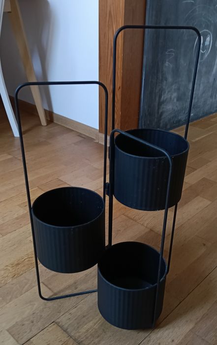 Kwietnik stojący