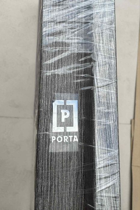 Drzwi Porta: szare, czarne i białe