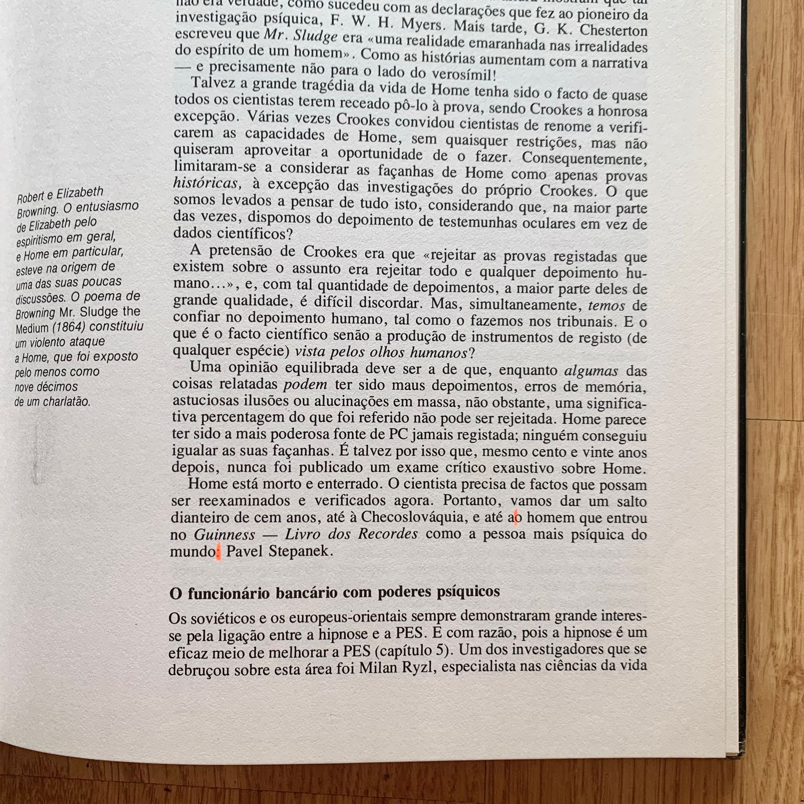 Livro sobre o Paranormal