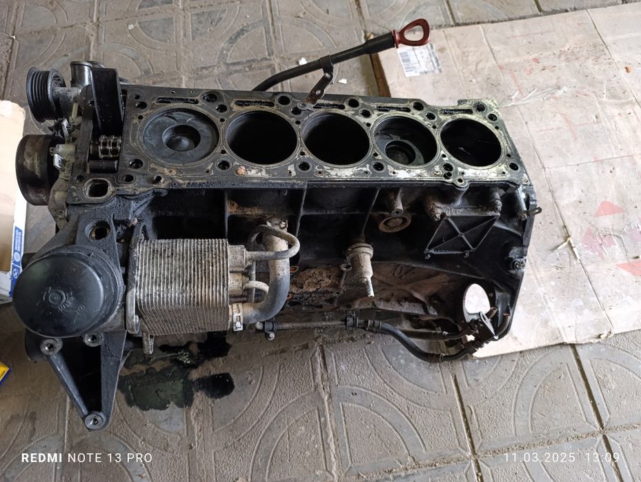 Блок двигуна 2.7 cdi  om612