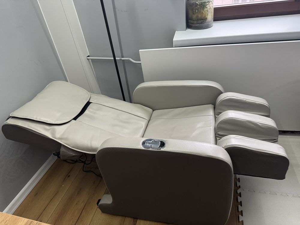 Fotel do masażu shiatsu z wibracjami