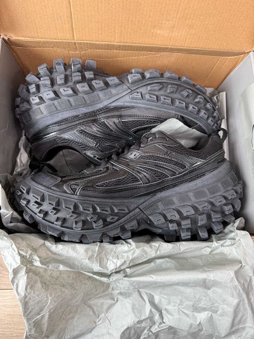 Balenciaga Defender Monocolor Black r. 43 (Nowe)