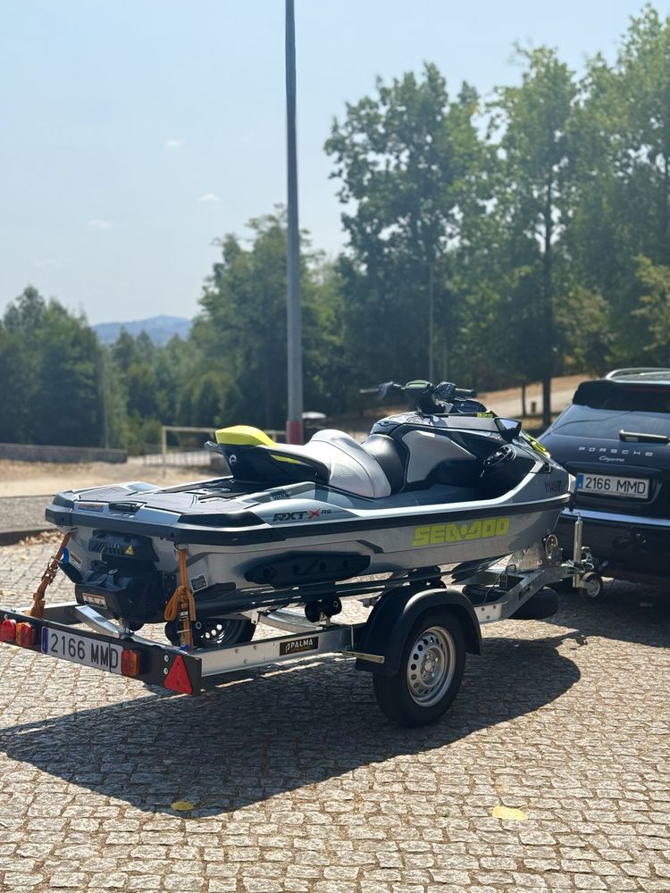 Sea-Doo RXT-X 325 RS