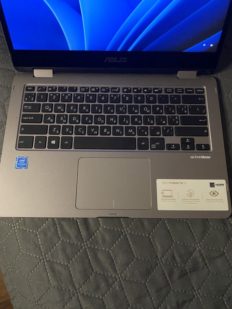 ASUS VivoBook Flip 14