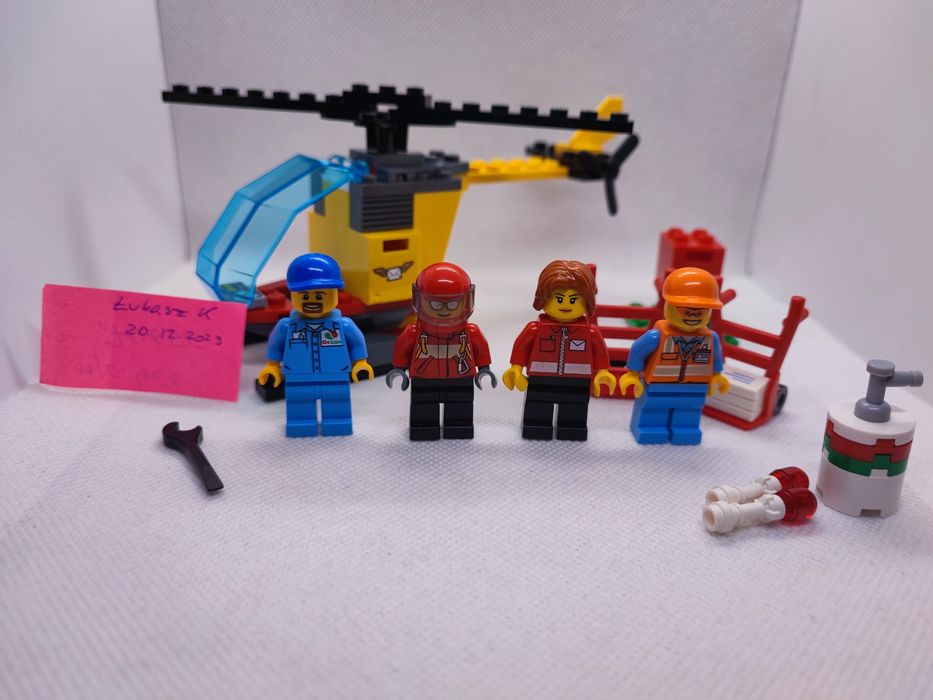 LEGO® 60100 City - Lotnisko - zestaw startowy