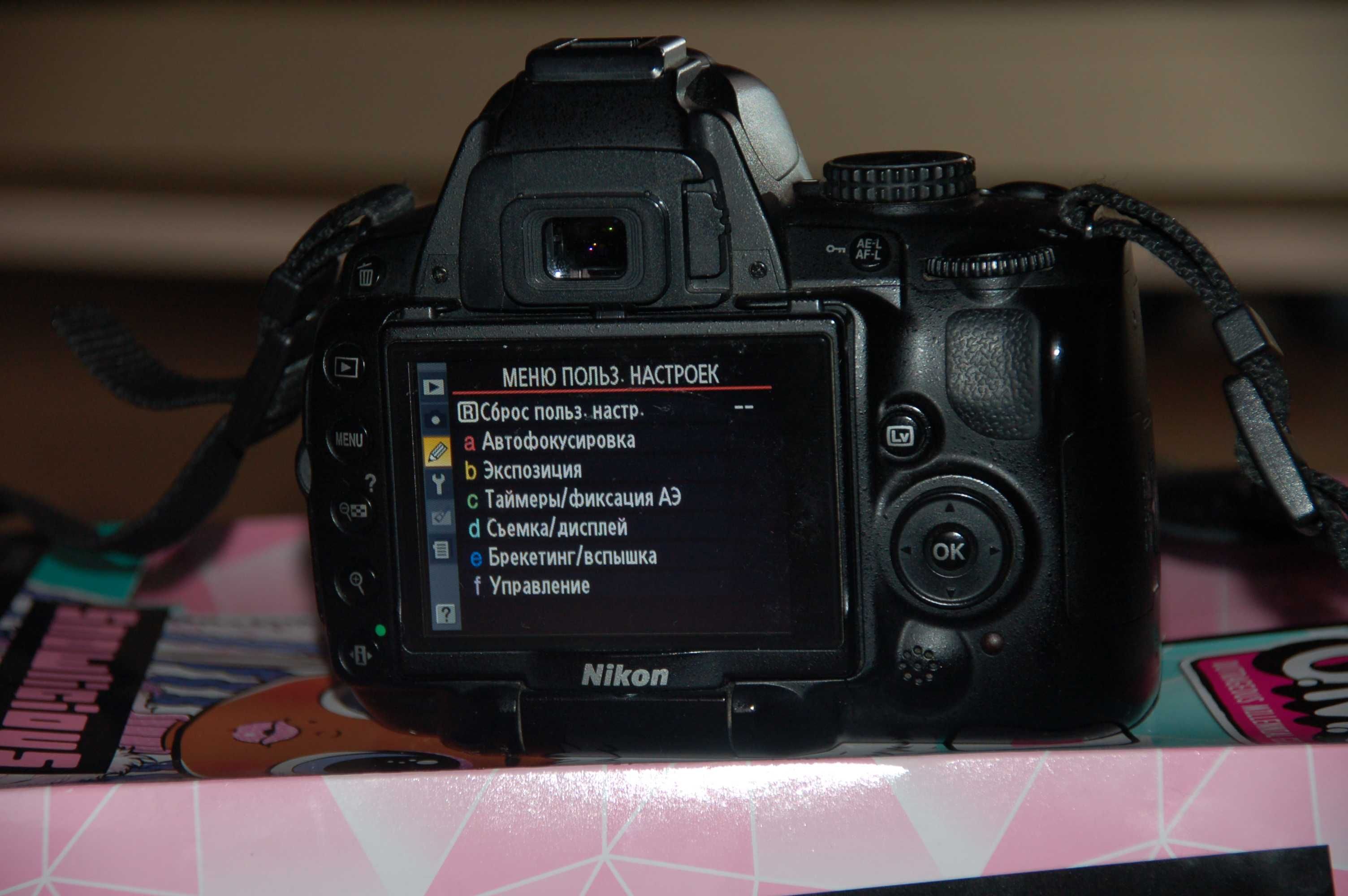 Продам дзеркальний фотоапарат nikon d5000 body