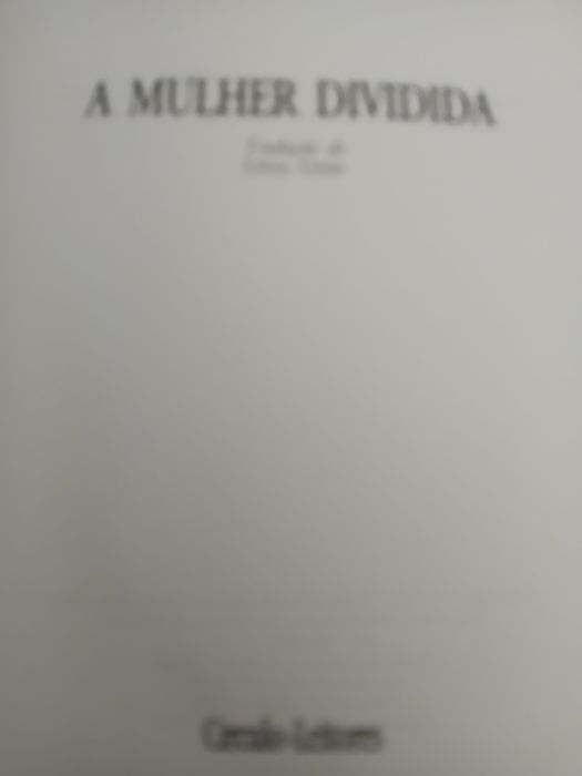 A mulher dividida / Sydney Sheldon