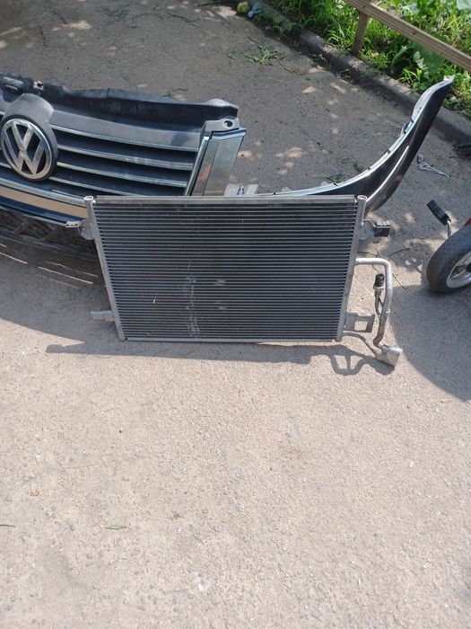 Пасат В5, Ауді А4 А6. 2.5-2.8.Радиатор.р
