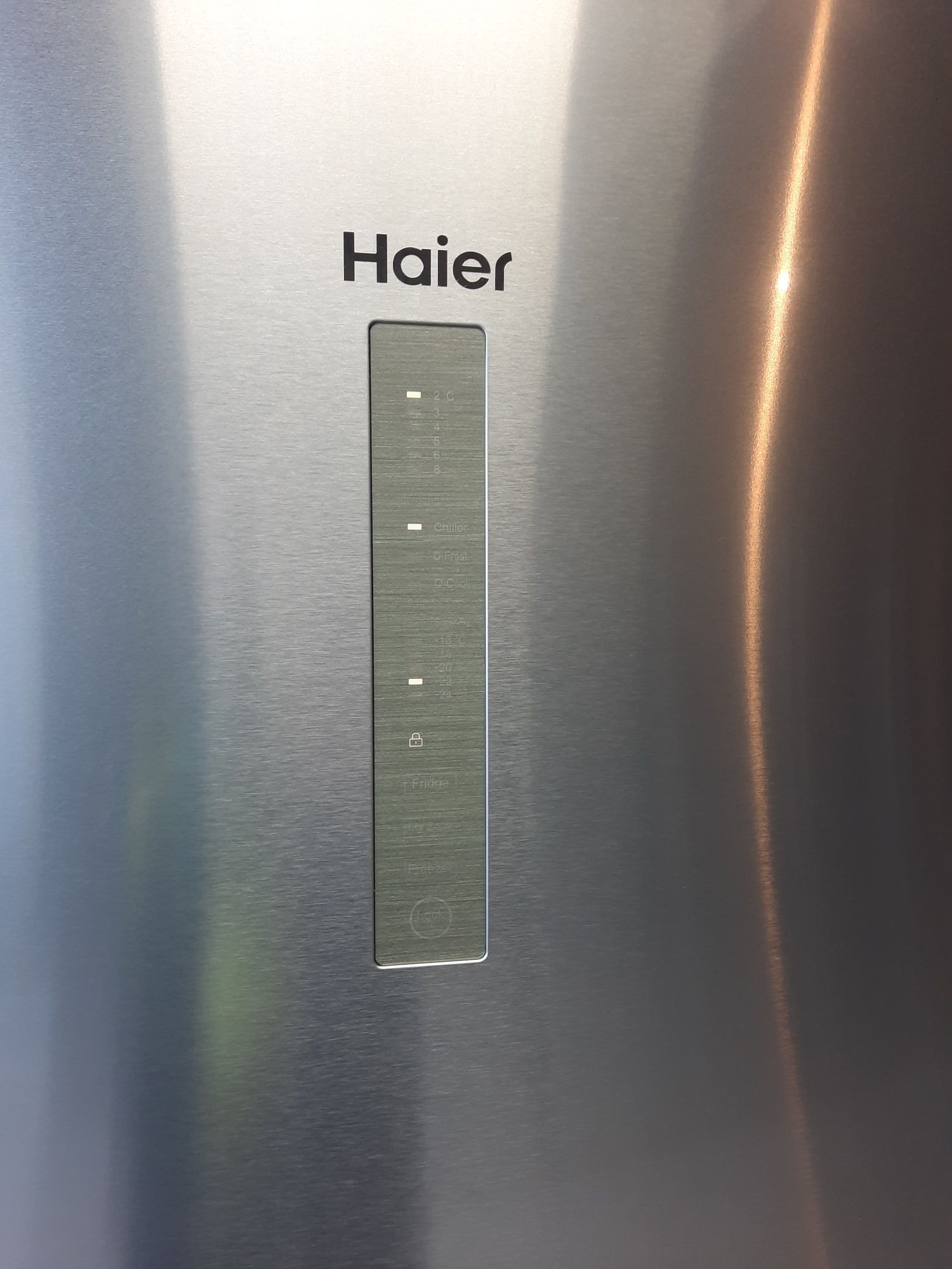Холодильник HAIER 1.9 метра ідеал