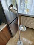 Lampa stojąca biała