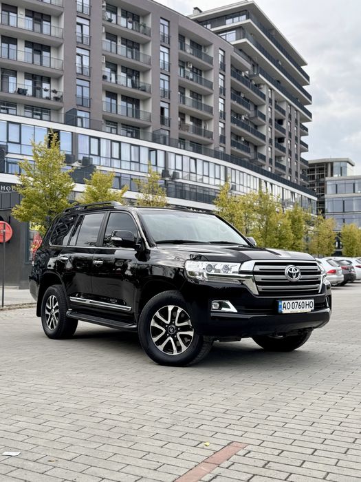 Toyota Land Cruiser 200  2019