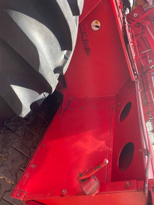 Продам комбайн Массей фергюсон 240