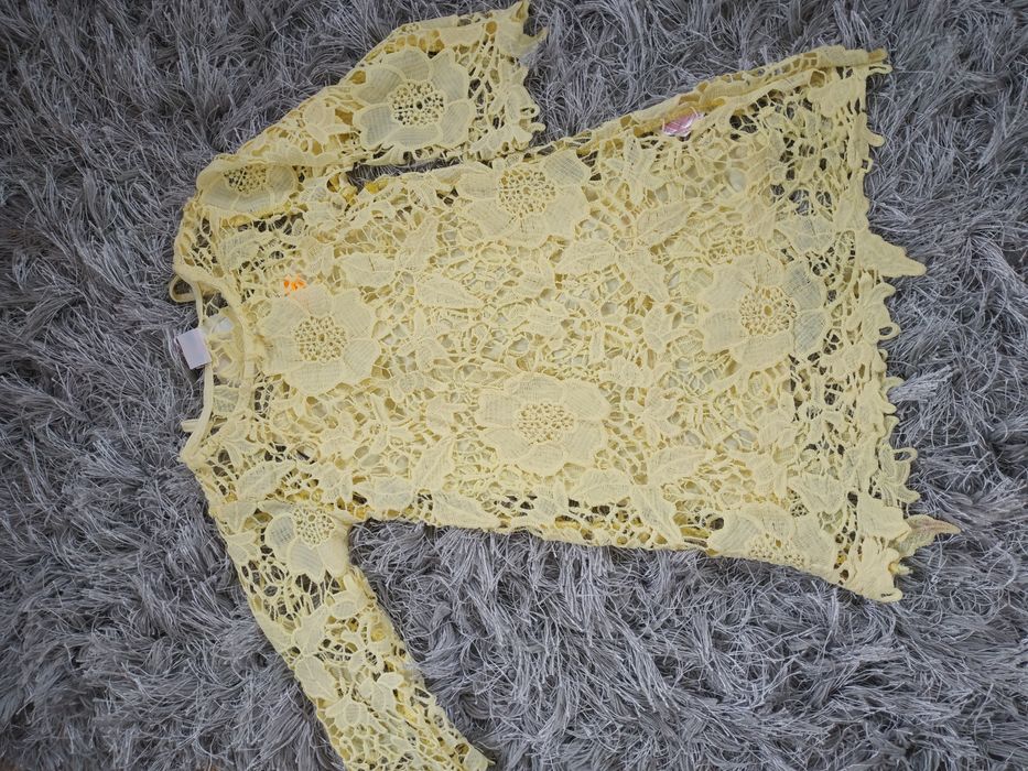 Żółta elegancka sukienka z tunika 98 104 cm koronką luźny rękaw