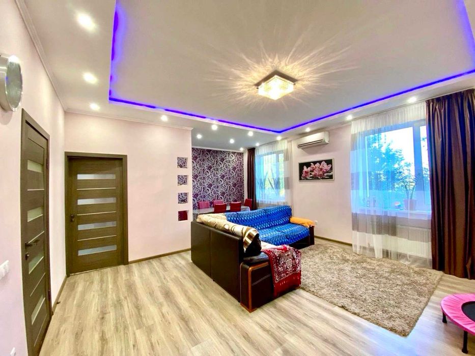 Продаю гариний будинок в Ракетній Рощі. ц1