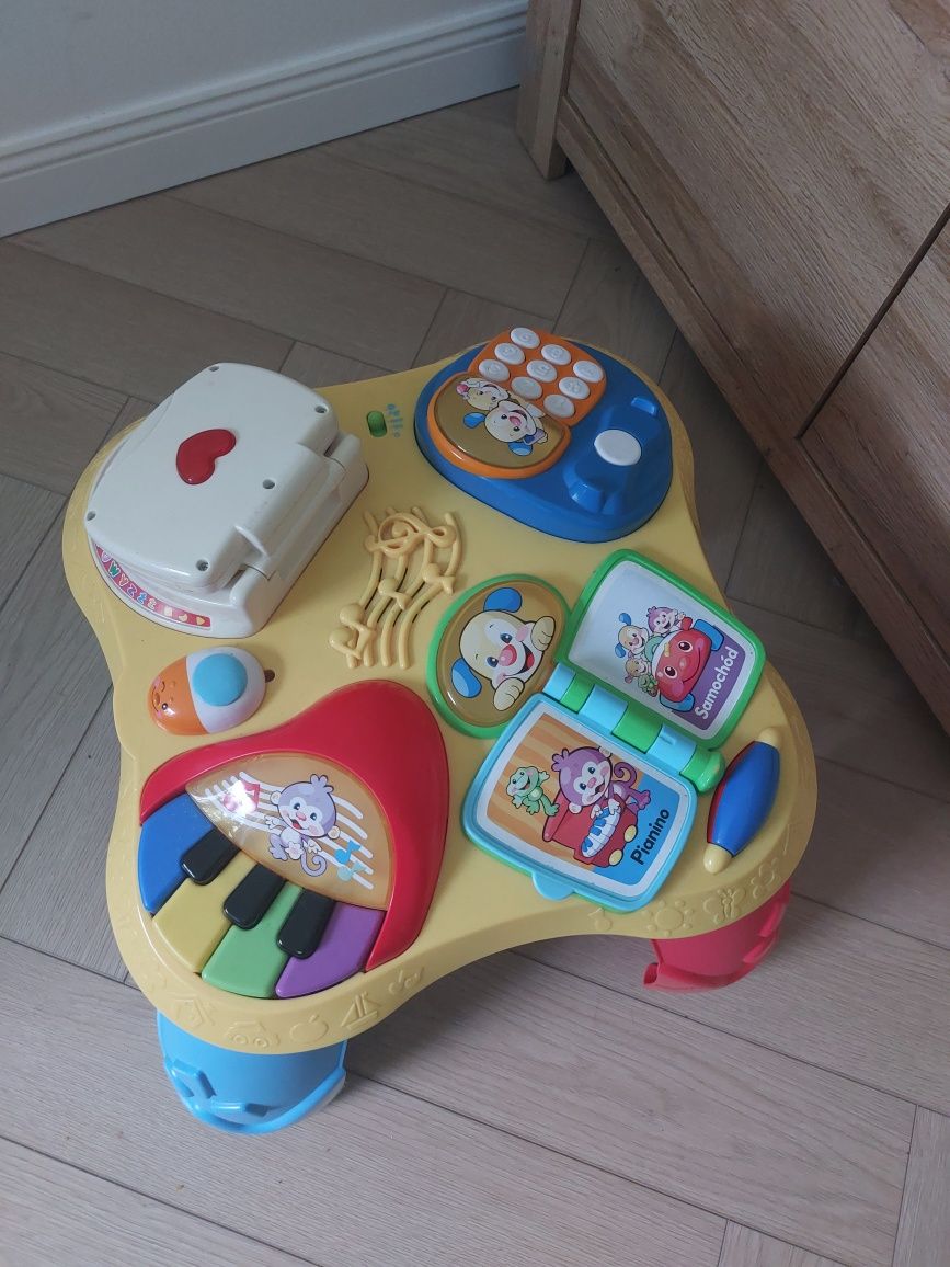 Stolik edukacyjny Fisher price