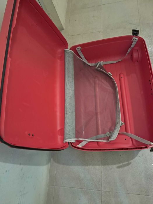 Mala de viagem Samsonite encarnada