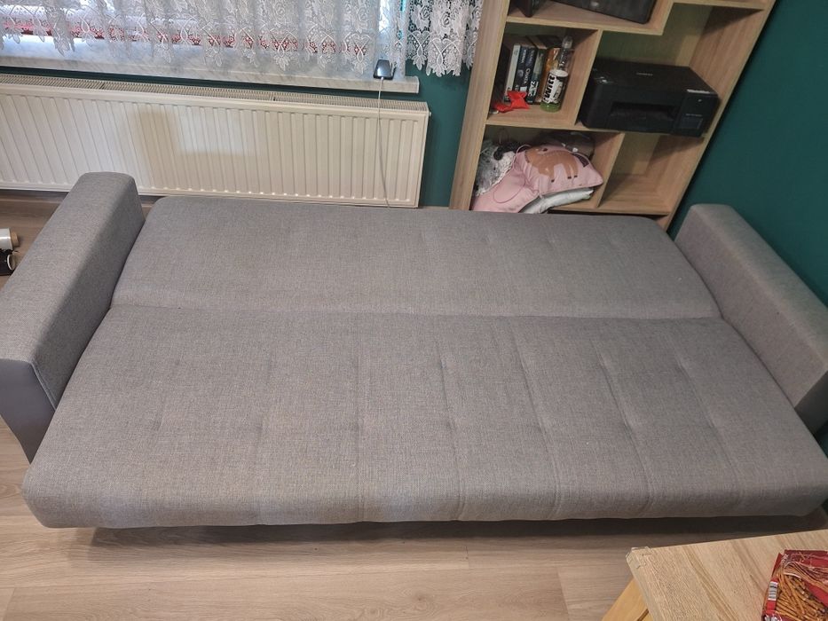 Sprzedam kanapę z funkcją spania.
