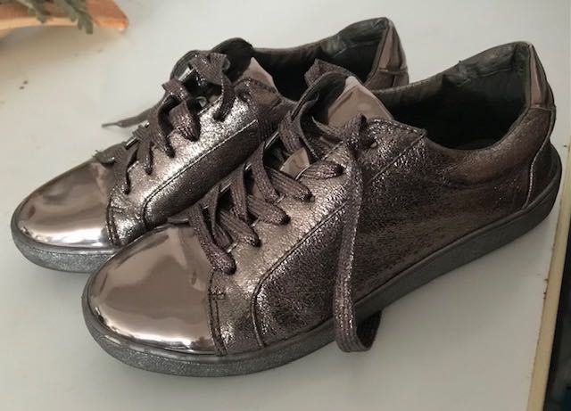 Sapatilhas Cinza Prateado Nº 39