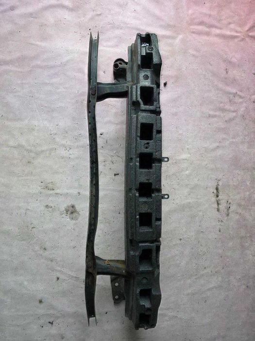 Підсилювач  бампера VW Passat B6 Усилитель Пассат Б6