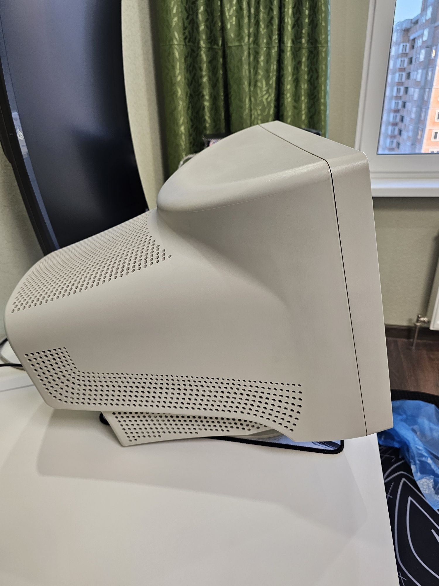 Монітор Samsung Syncmaster 997Mb