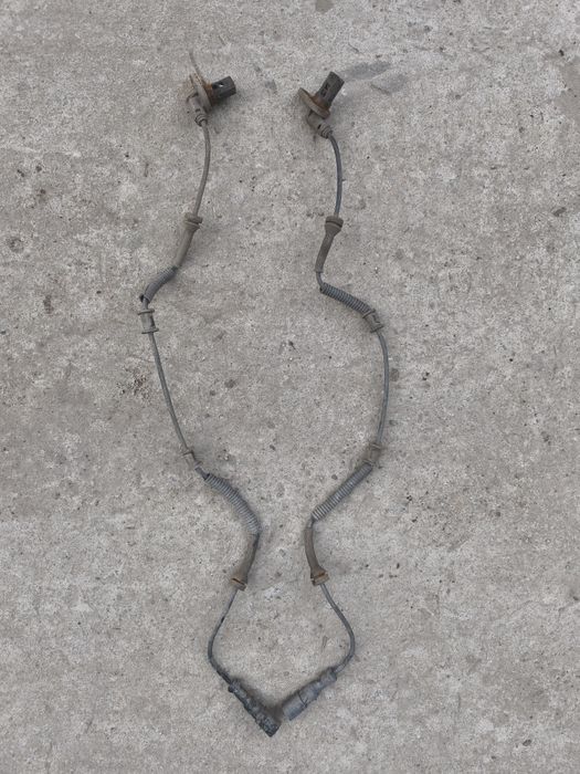 Продам передние датчики ABS на SsangYong rexton