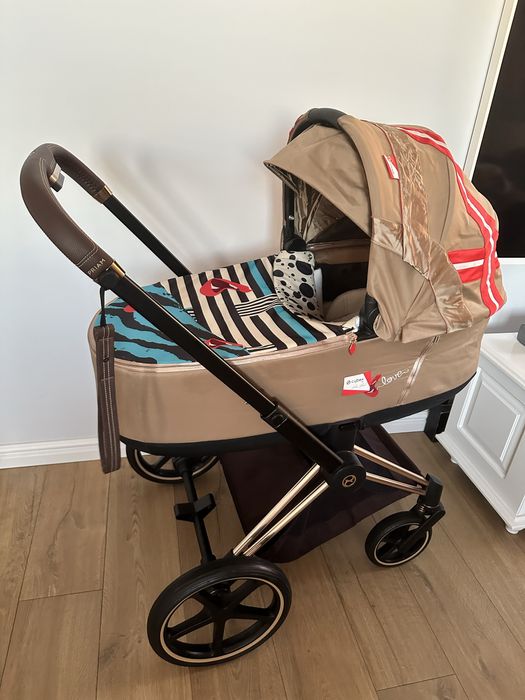 Cybex Priam Karolina Kurkova. Spacerówka i gondola.