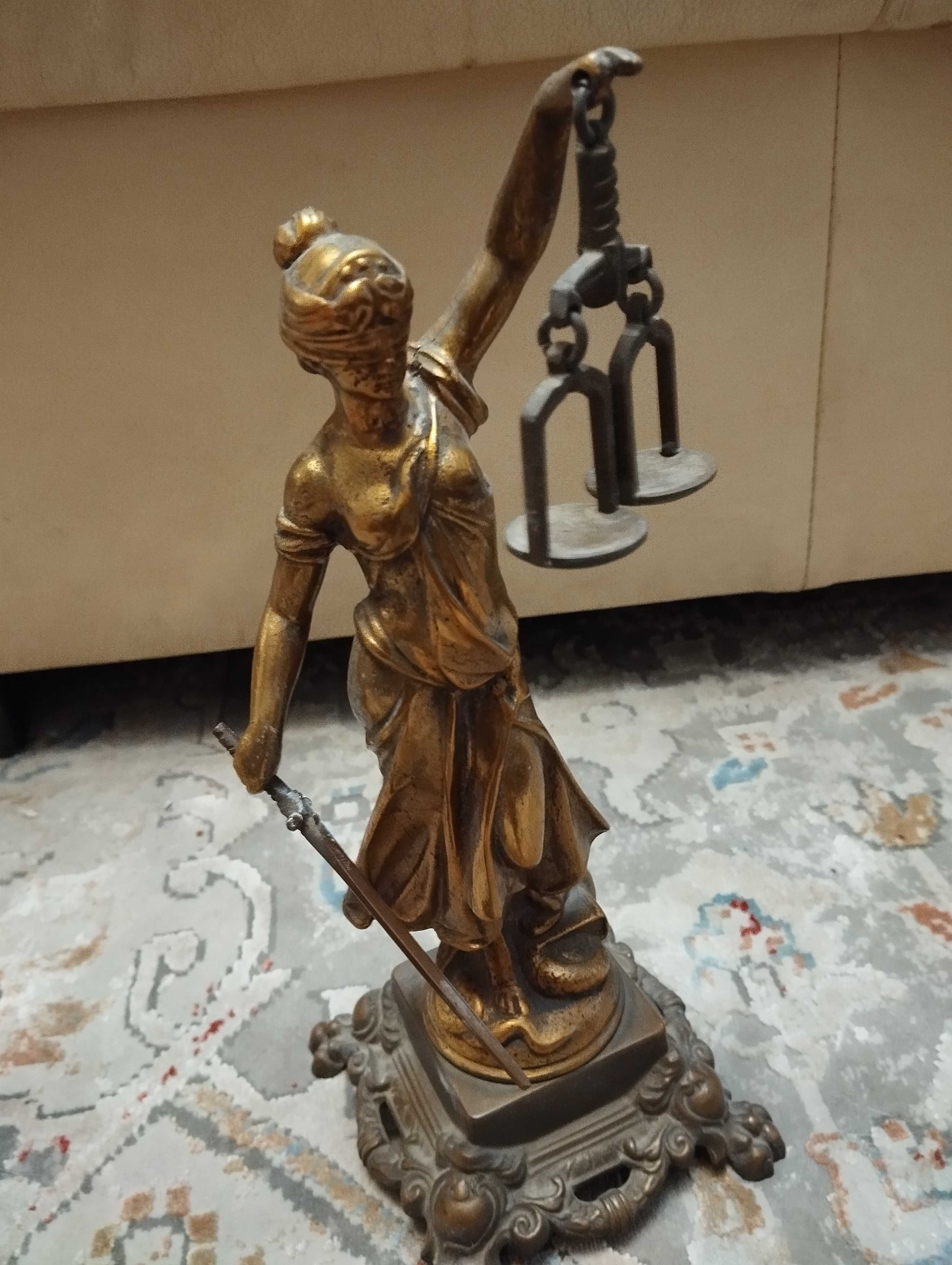 Mosiężna figurka Boginia TEMIDA
