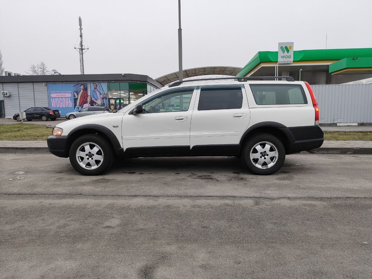 Volvo xc70 2,4гбо автомат