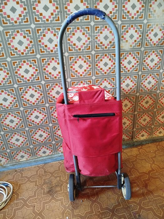 Колісна сумка 
Не має дефектів. 
Була