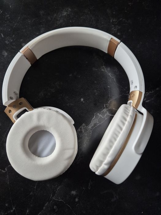 Składane bezprzewodowe słuchawki nauszne, bambusowe elementy