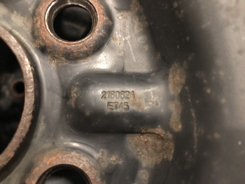Opony zimowe BARUM  205/55 16 + felgi 5x100