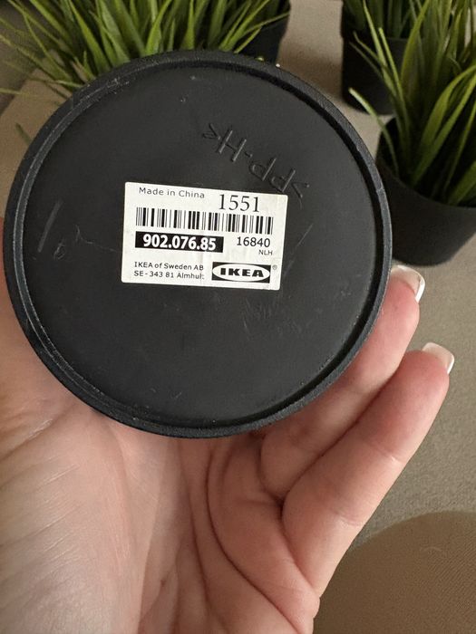 Sztuczna trawa w donicy z IKEA