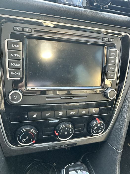 Магнітола RNS-510 WV Touareg Tiguan Golf Caddy Passat B6 B7 T5