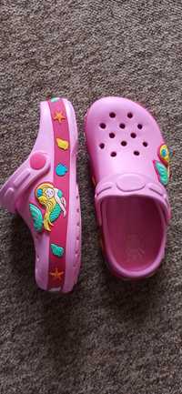 Nowe klapki typu crocs rozmiar 29