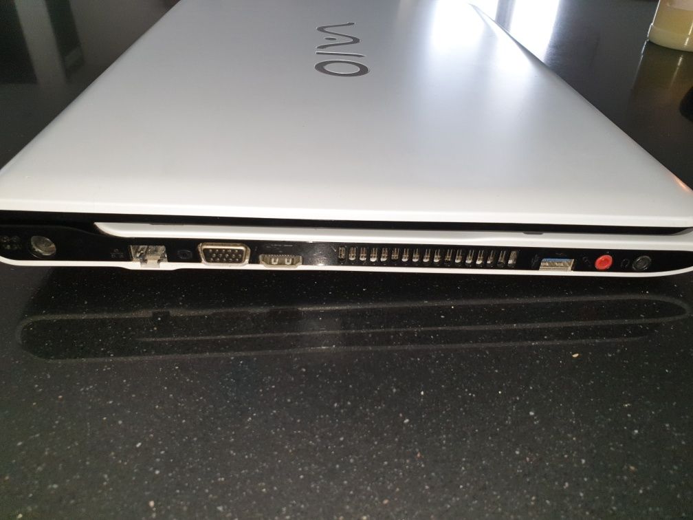 Sony vaio SVE1712F1EW para peças