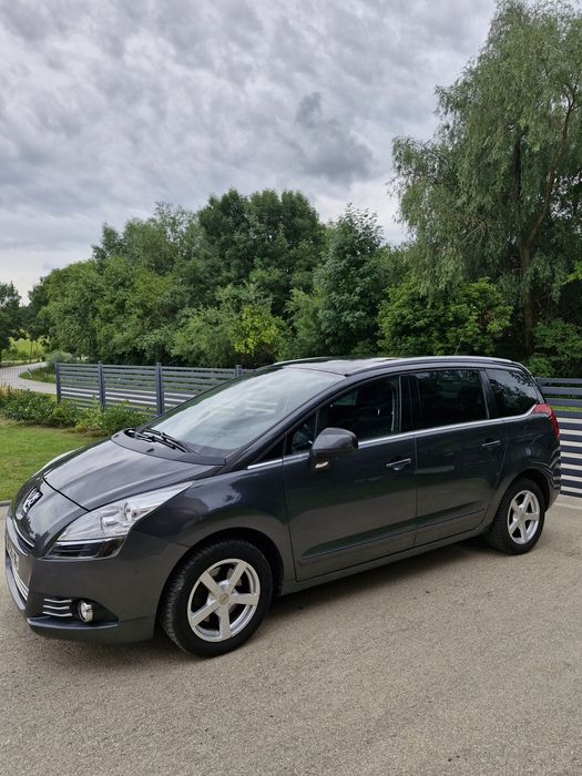 Peugeot 5008 1,6 benzyna
